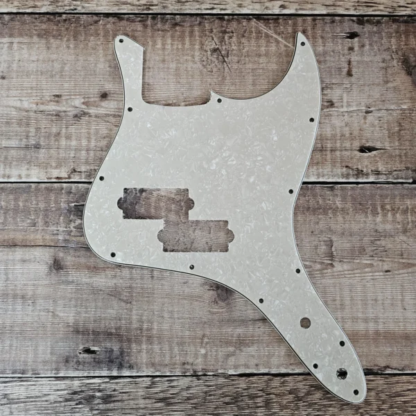 Fender® MK1 Mark Hoppus Signature Style Bass Pickguard - Image 3